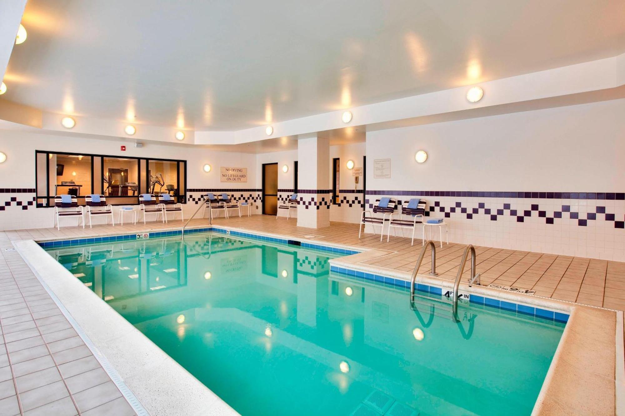 Springhill Suites By Marriott Chicago Schaumburg/Woodfield Mall Bagian luar foto